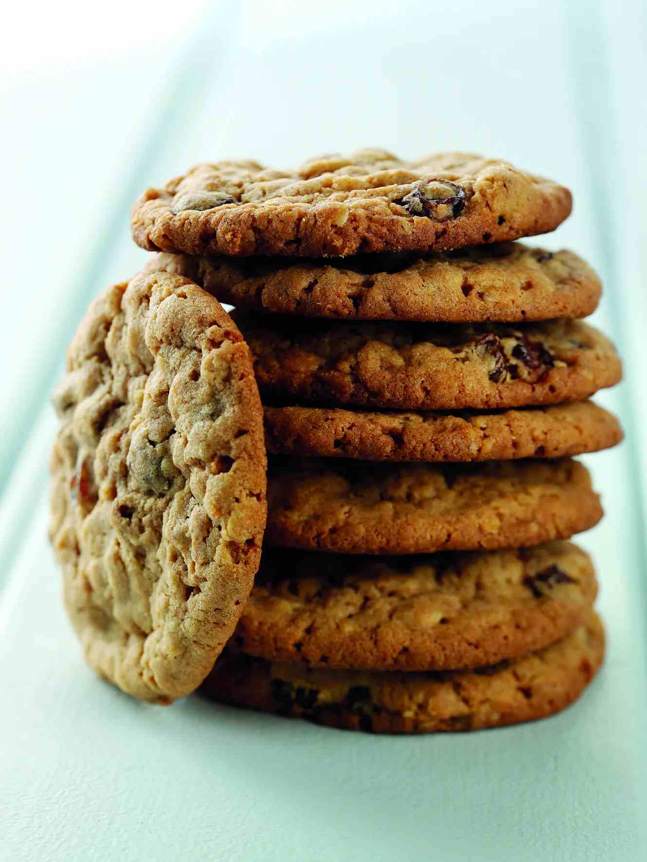 Golden Oat and Raisin Cookies